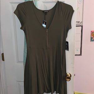 Short cap sleeve express dress